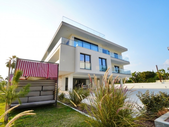 652096 apartment for sale in dhekelia full