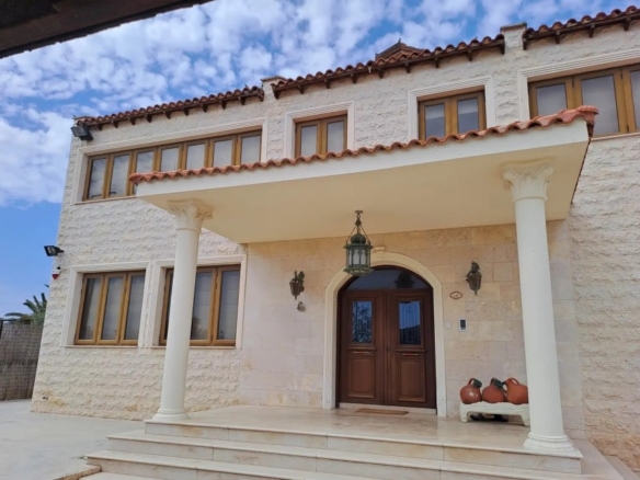 702728 detached villa for sale in select location full