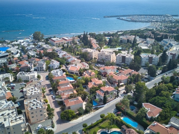 707916 detached villa for sale in pyrgos full