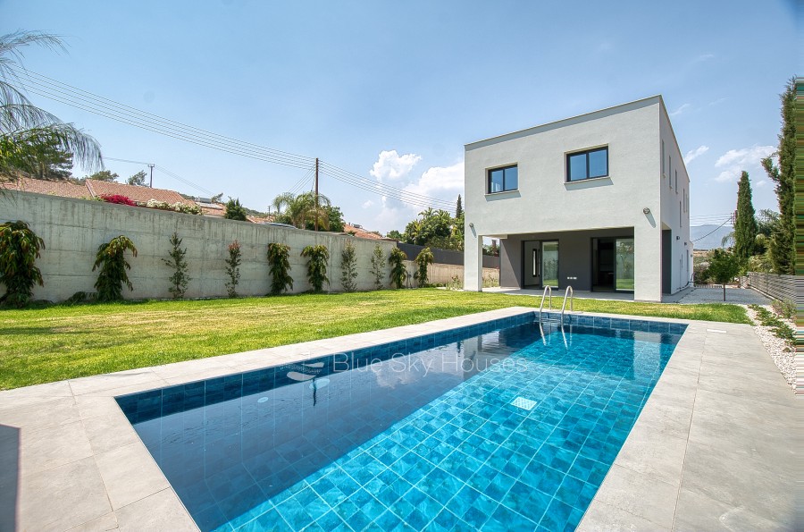 709268-detached-villa-for-sale-in-pyrgos_full