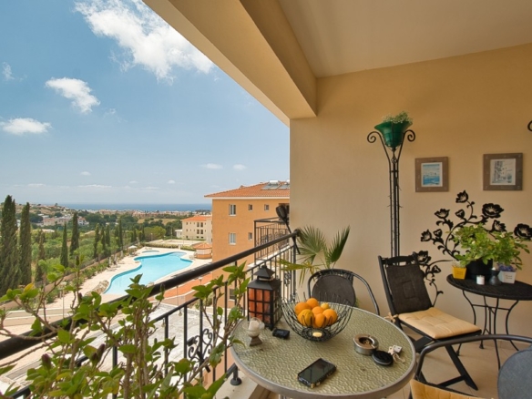 709437 apartment for sale in chloraka full