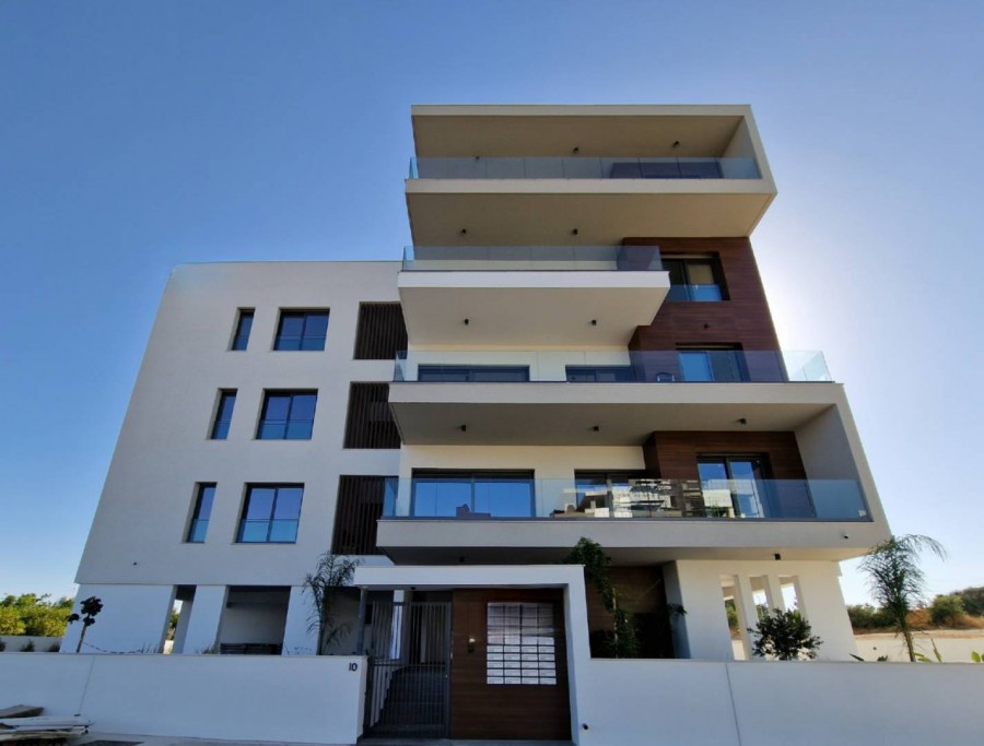 711520-apartment-for-sale-in-select-location_full