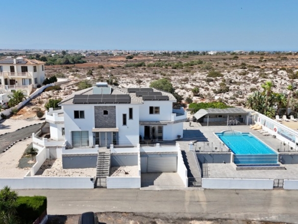 711668 detached villa for sale in paralimni full