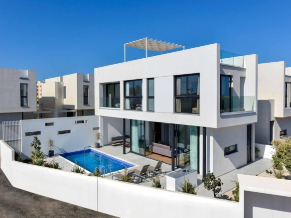 722267 detached villa for sale in pernera full