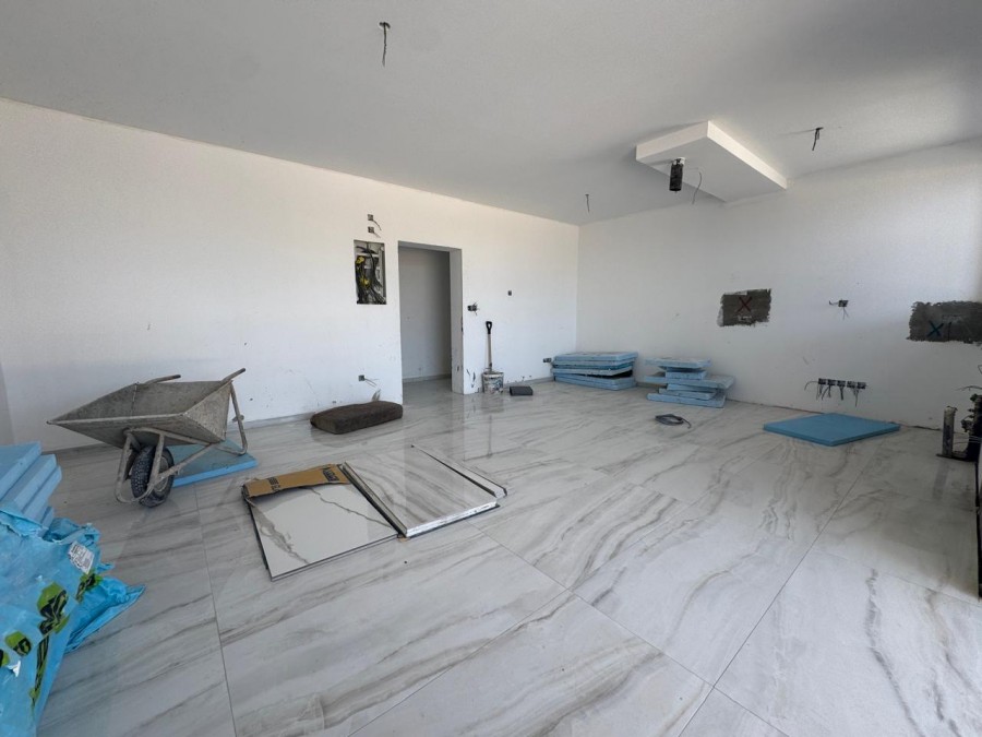 735501-apartment-for-sale-in-panthea_full