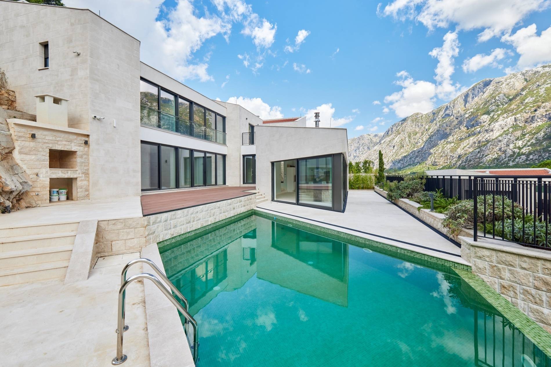 Villa with amazing seaview for sale in Montenegro