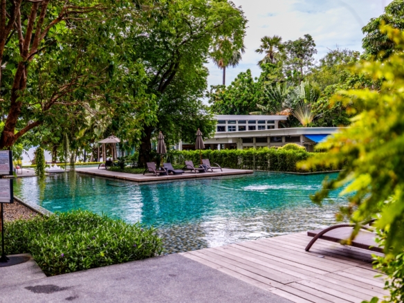 Zire Wongamat Pool 1