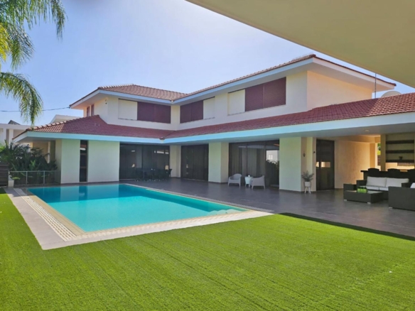 whatsapp image 2023 12 03 at 180551 2 copy large