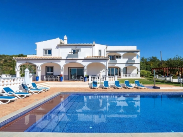 10abd428 83c0 4711 a438 6a7709316a7f