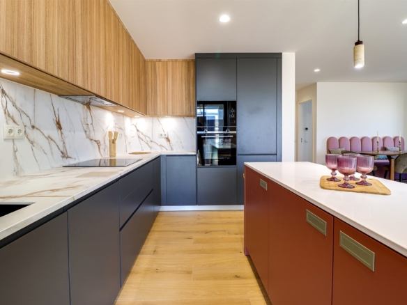 3000705f 049b 49e8 9591 dbc5c32c9df8