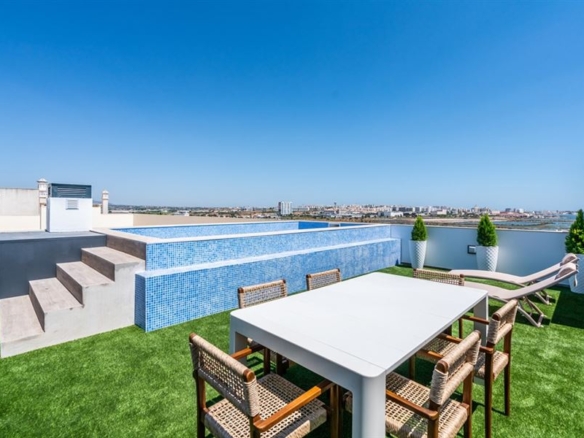 4 1 322d5f41 4ed0 4e1a bccc 770d72c28cd9