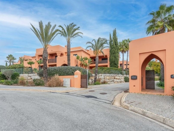 7 1 a618f47d 70b5 4597 a6c1 16d4bc9cba0c