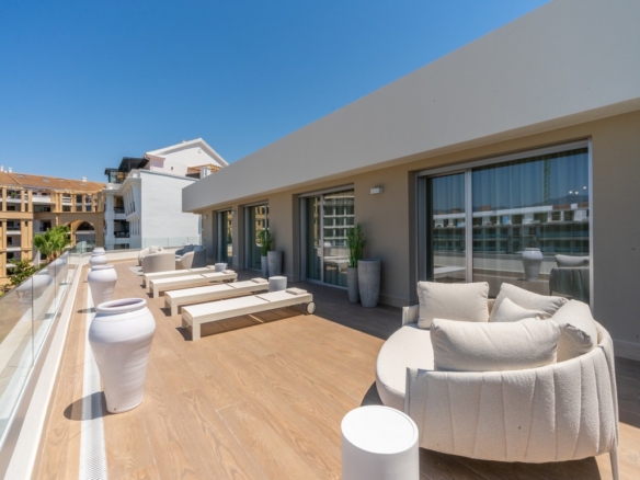 A5.2 Mare PENTHOUSE Marbella terrace Jul25