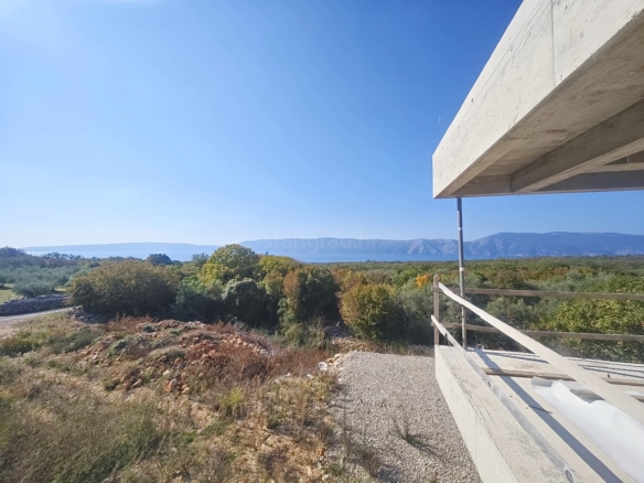 1761139309 krk okolica moderna kuca s otvorenim pogledom na more prodaja 12