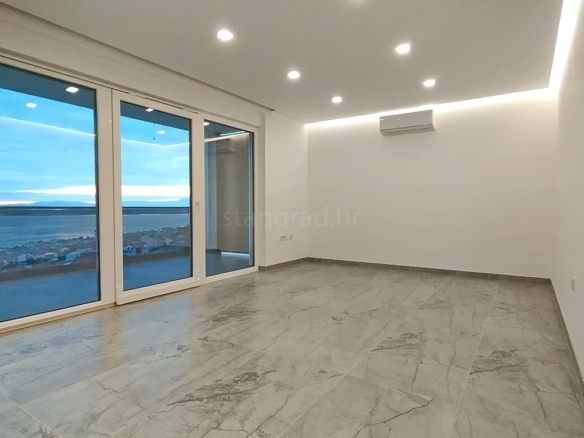 1763711677 crikvenica izniman apartman s pogledom na more prodaja 22